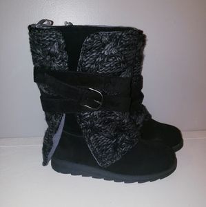 NWT Muk Luks Nevia sweater boots